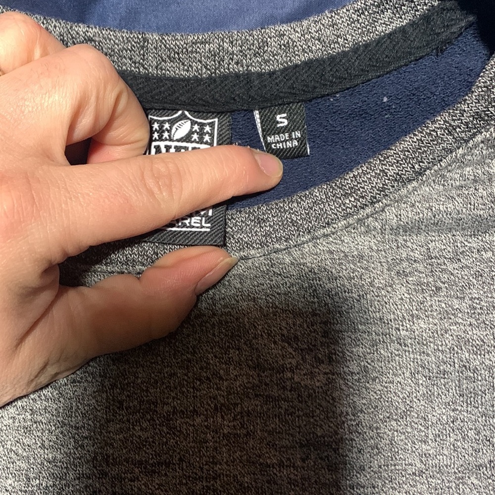 VS New England Patriots long sleeve - Picture 4 of 5